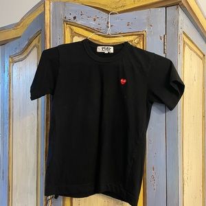PLAY COMME DES GARÇONS small black logo tee